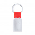 Porte-clés en aluminium découpé en forme de cœur avec un ruban rouge dans un étui de présentation avec un autocollant