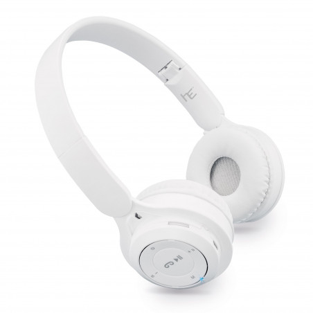 Casque bluetooth blanc pliable dans un sac en tissu avec étiquette et autocollant personnalisable à offrir