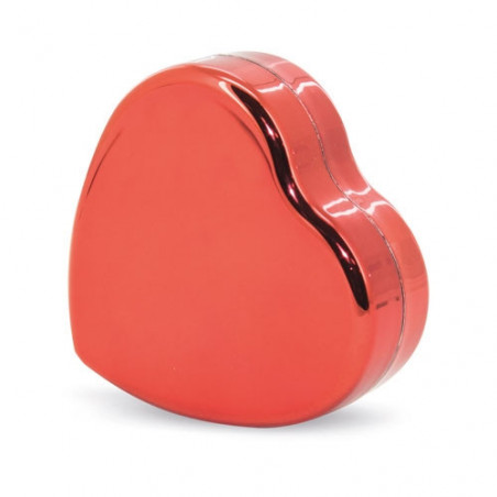 Baume à lèvres coeur rouge avec boîte de présentation blanche