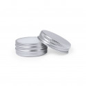 Baume à lèvres vegan dans une boîte en aluminium avec un autocollant personnalisé pour les détails de la communion de la fille.