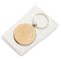 Porte-clés en bambou avec un adorable autocollant d'enfant personnalisable pour les souvenirs de Première Communion