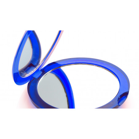 Brillant à lèvres bleu et miroir personnalisé dans un sac en organza pour les détails de mariage