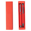 Stylo et roller dans un étui rouge avec autocollant personnalisable de cars