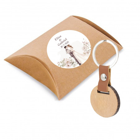 Porte-clés en bois pour mariage dans une boîte en carton kraft avec autocollant personnalisé