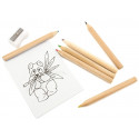 Crayons de couleur avec feuilles à colorier dans une boîte avec un autocollant transparent personnalisable à offrir