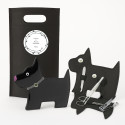 Accessoires de manucure dans une trousse en forme de chien pour événements