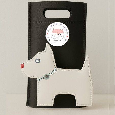 Set de manucure petit chien dans une enveloppe kraft noire personnalisée avec un autocollant portant le nom, je souhaite que