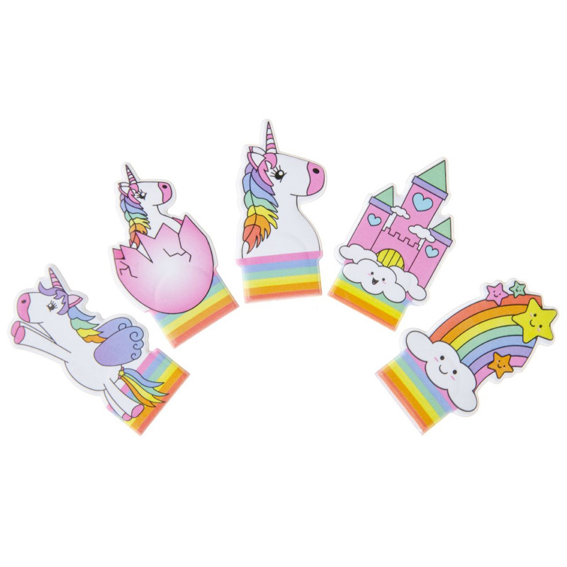 Marionnette de doigt licorne comme détail pour invités filles