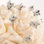 Bouquet et épingles pour les invités du mariage