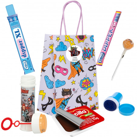 Détail enfantin avengers pour célébrations avec bonbons