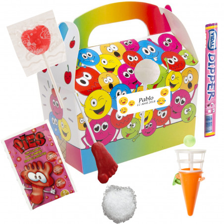 Détail enfantin avec boîte d emojis et bonbons