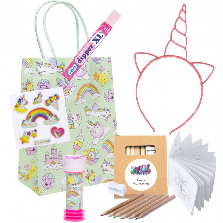 Cadeau d enfants thématique trolls avec jeux et friandises