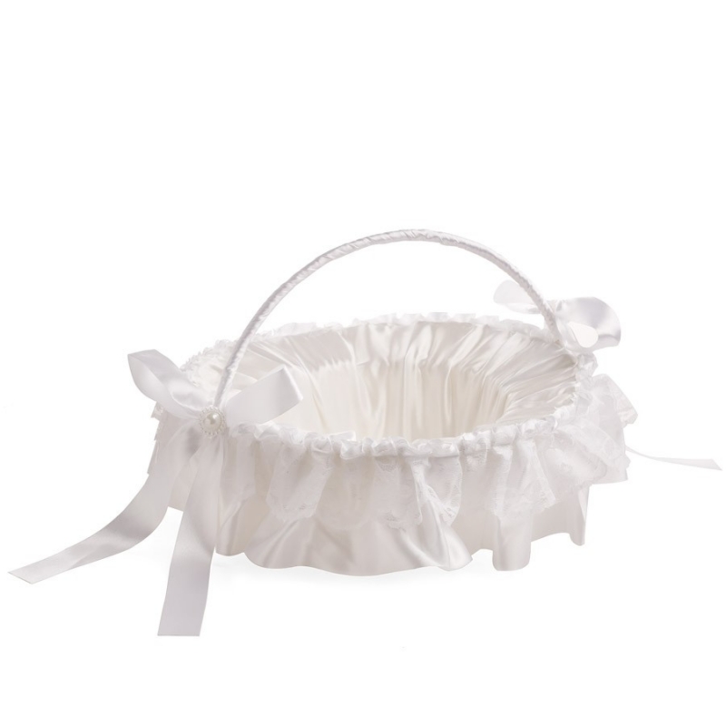 Panier de pétales de mariage