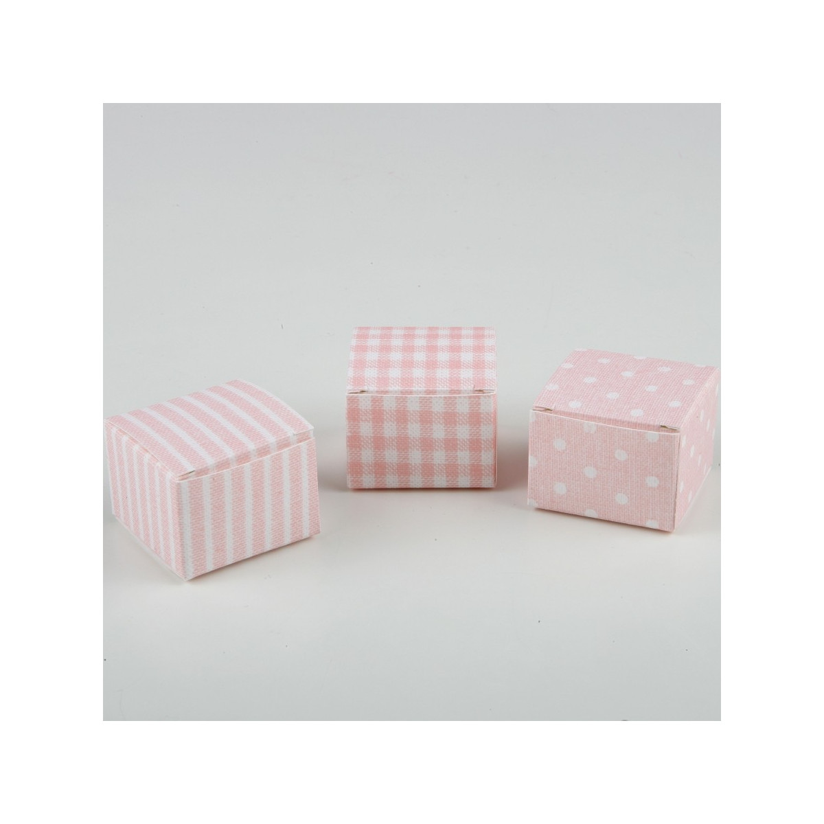 Petites boîtes carrées couleur