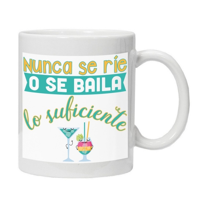 Tasses avec des phrases